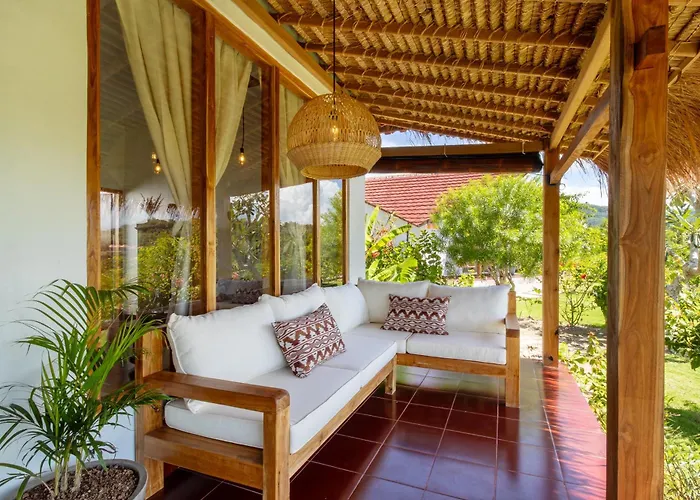 Breath House Penida فندق Polilit